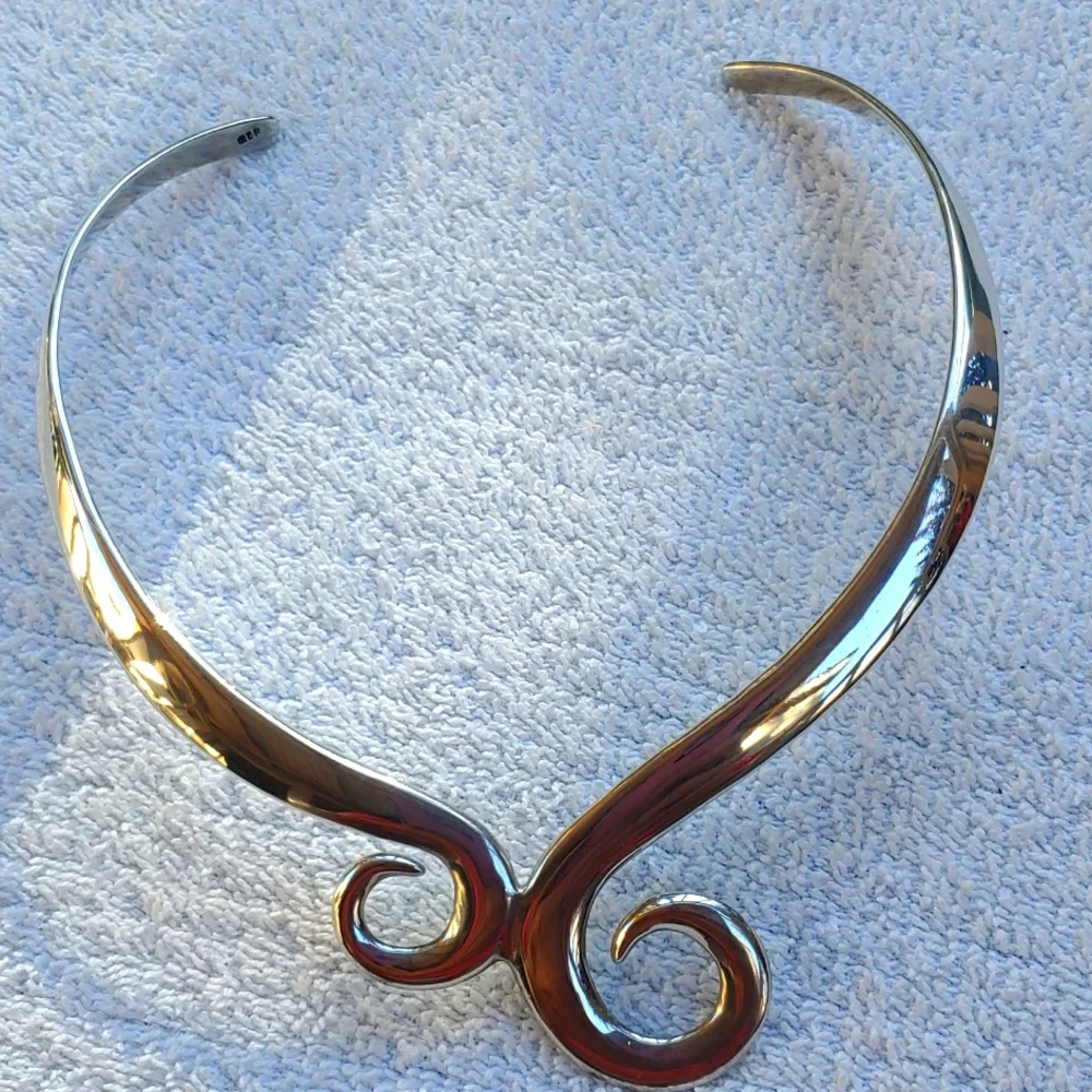 Ladies, Silver Choker - Picture 1 of 3